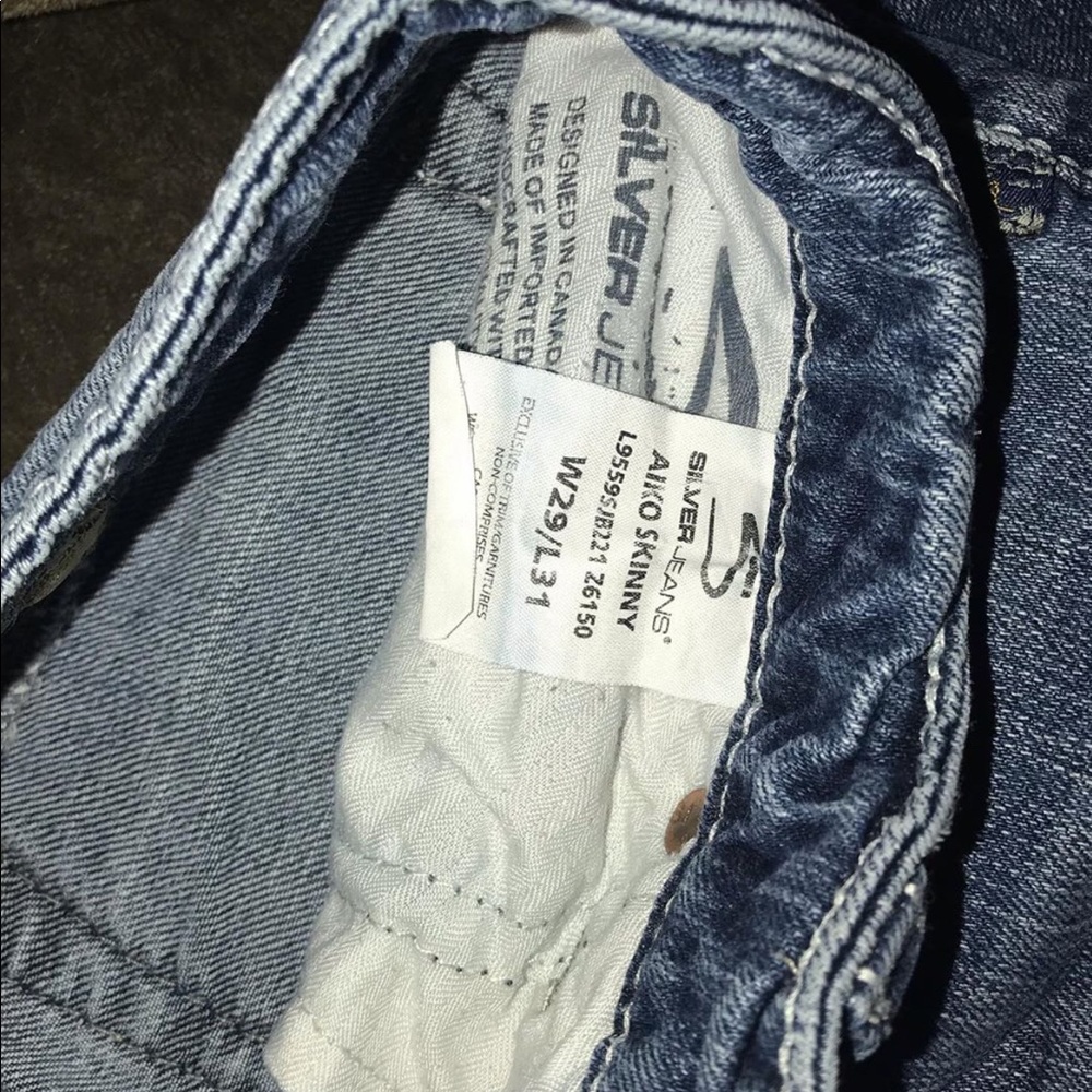 Silver - Picture 3 of 3